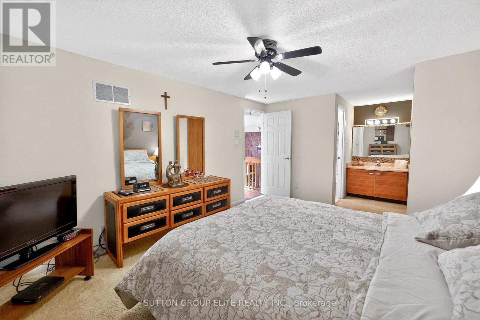 1986 SPRUCE HILL ROAD - 22