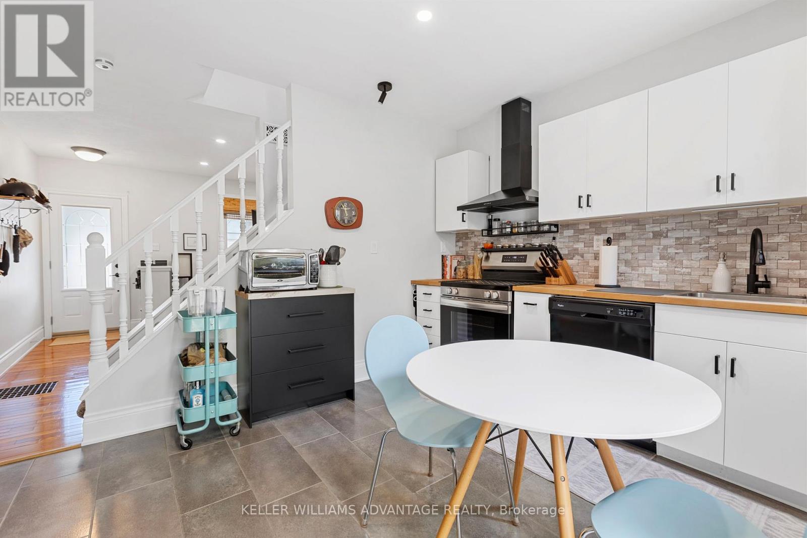 152 KING EDWARD AVENUE - 15