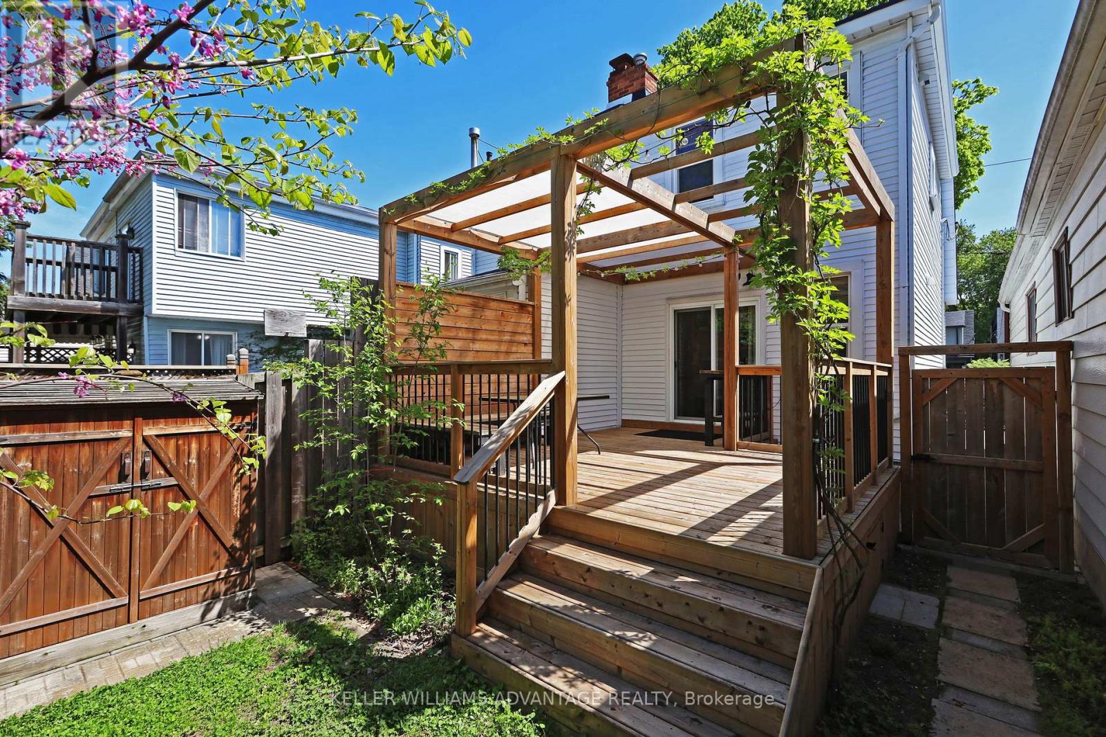 152 KING EDWARD AVENUE - 6