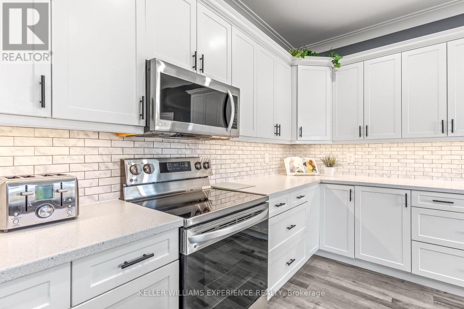 1600 CONCESSION M & N ROAD - 10