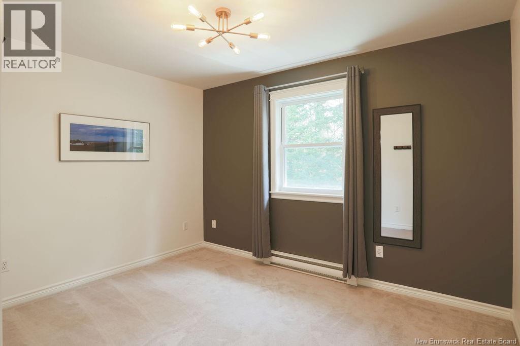 38 Colchester Drive - 32