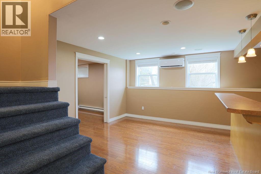 38 Colchester Drive - 35