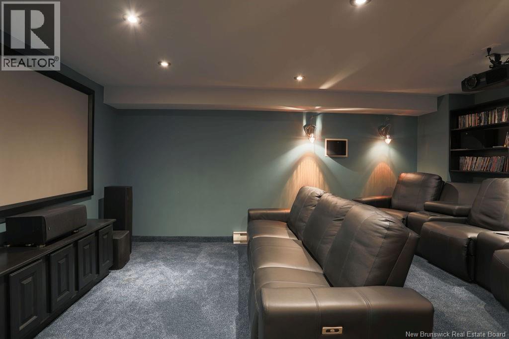 38 Colchester Drive - 39