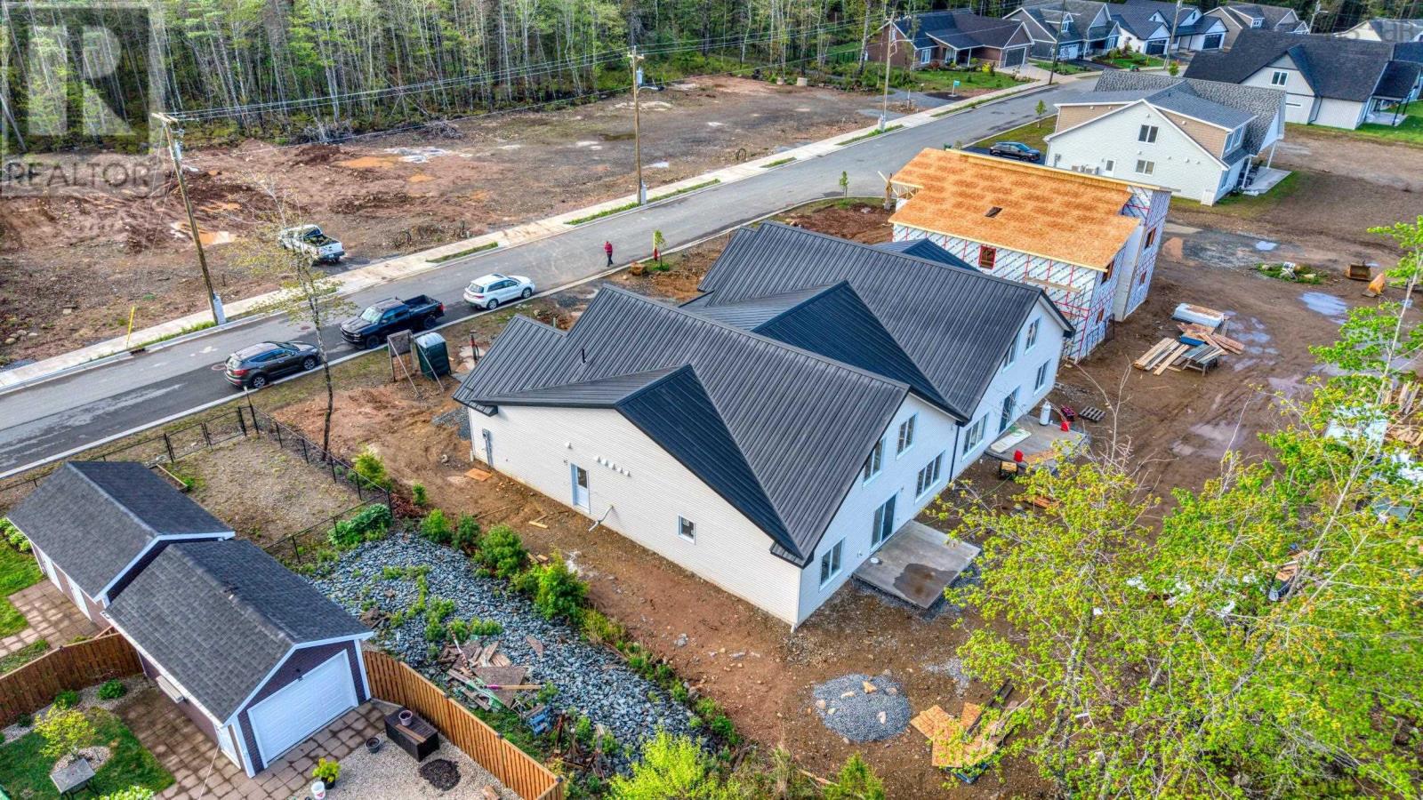 143 Roundhouse Drive - 12