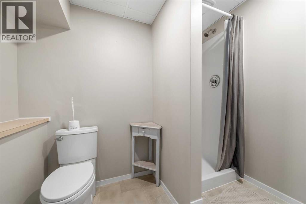350 4 Street SW - 14