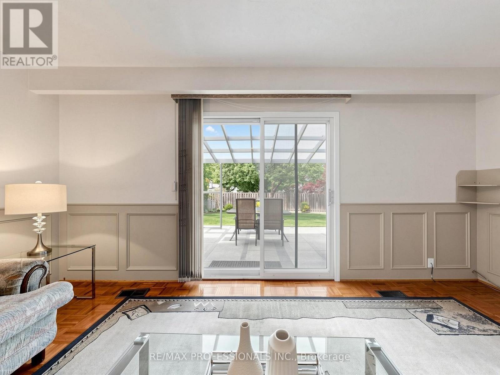 14 WIDDICOMBE HILL - 22