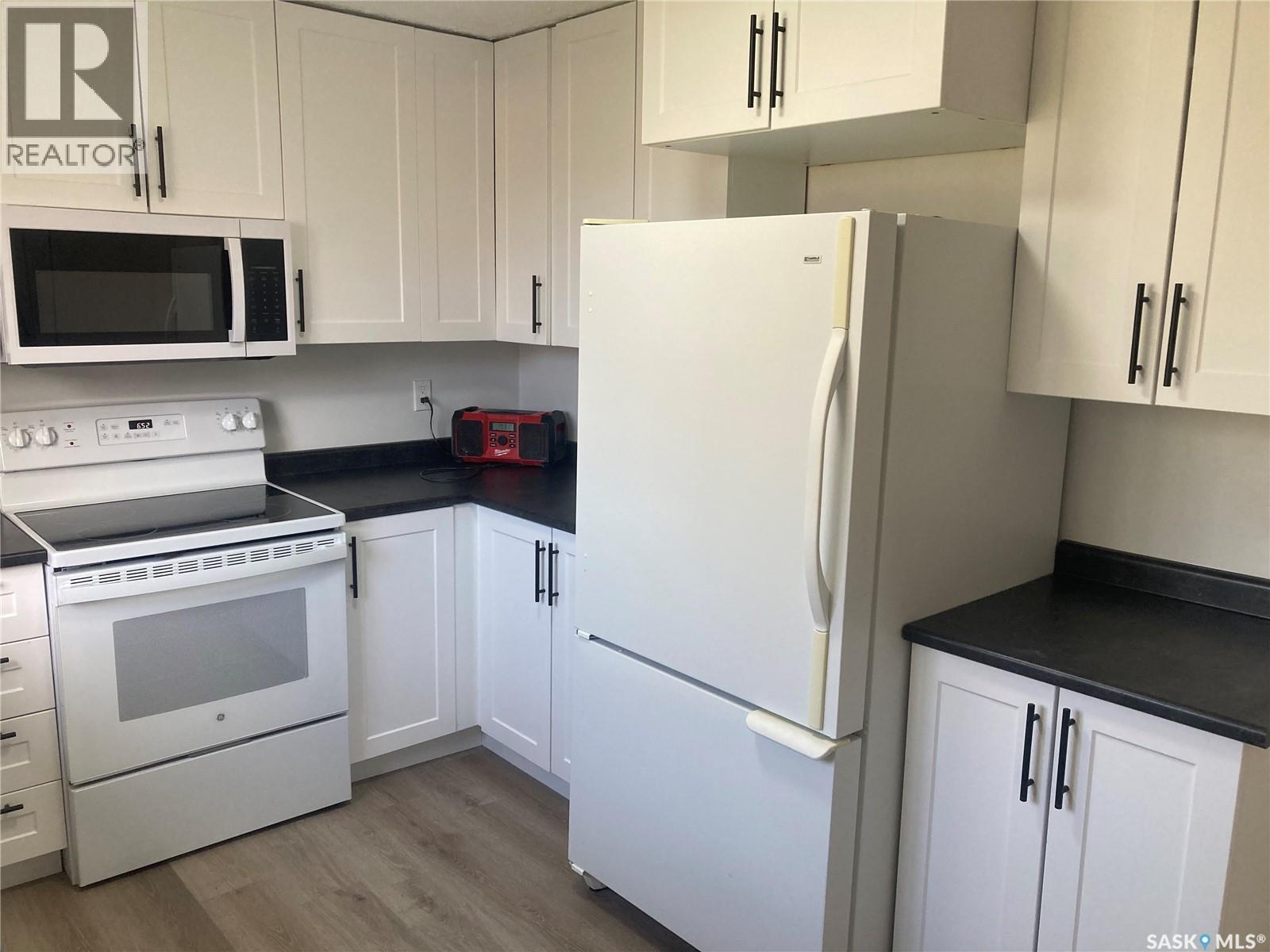 349 X AVENUE S - Image 3