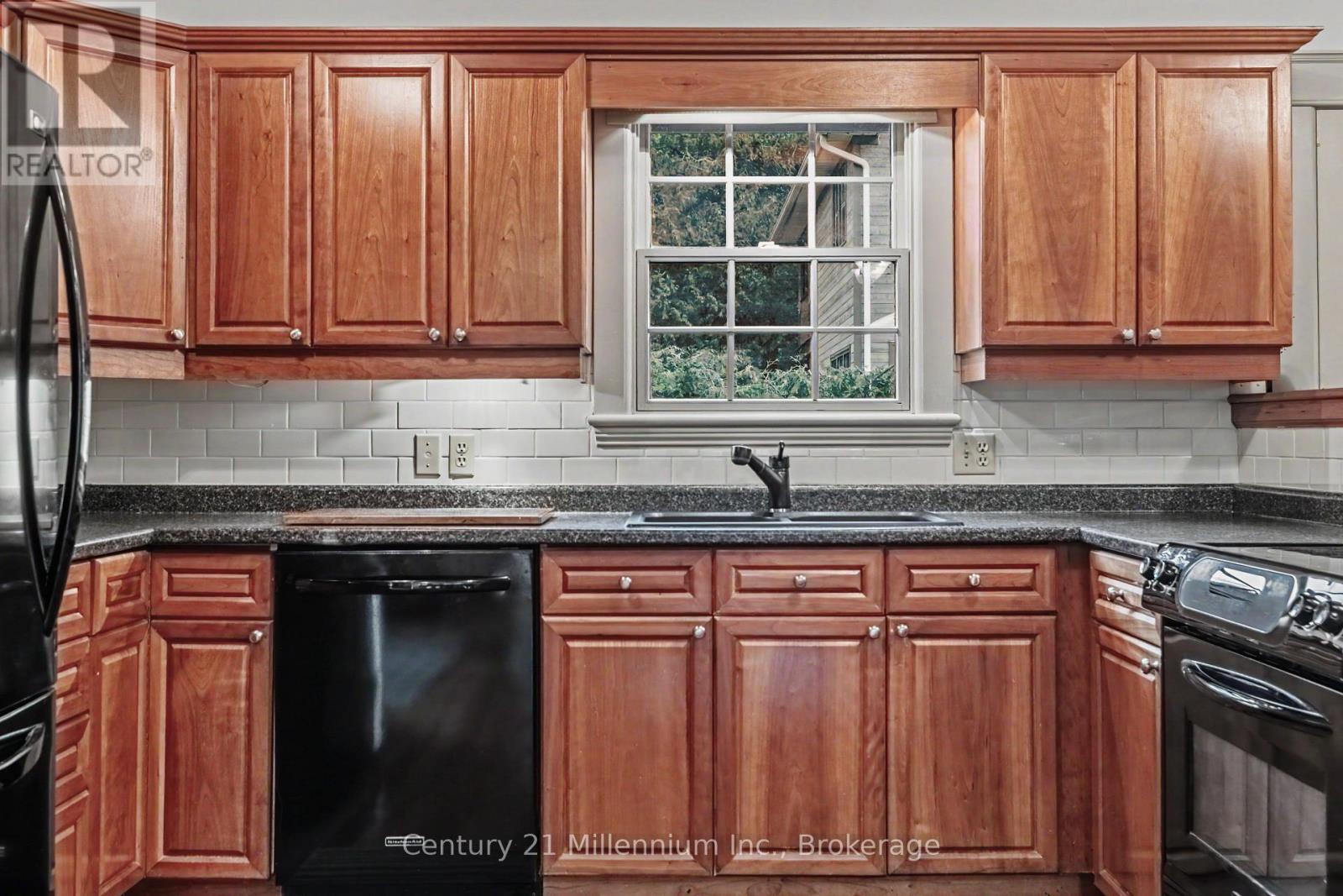 203 SUMMERHILL ROAD - 16