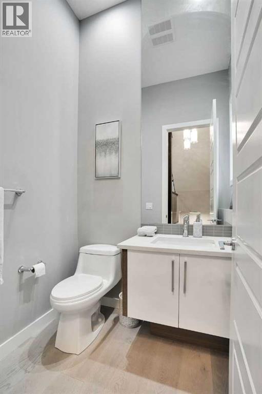 4405 20 Avenue NW — photo 13
