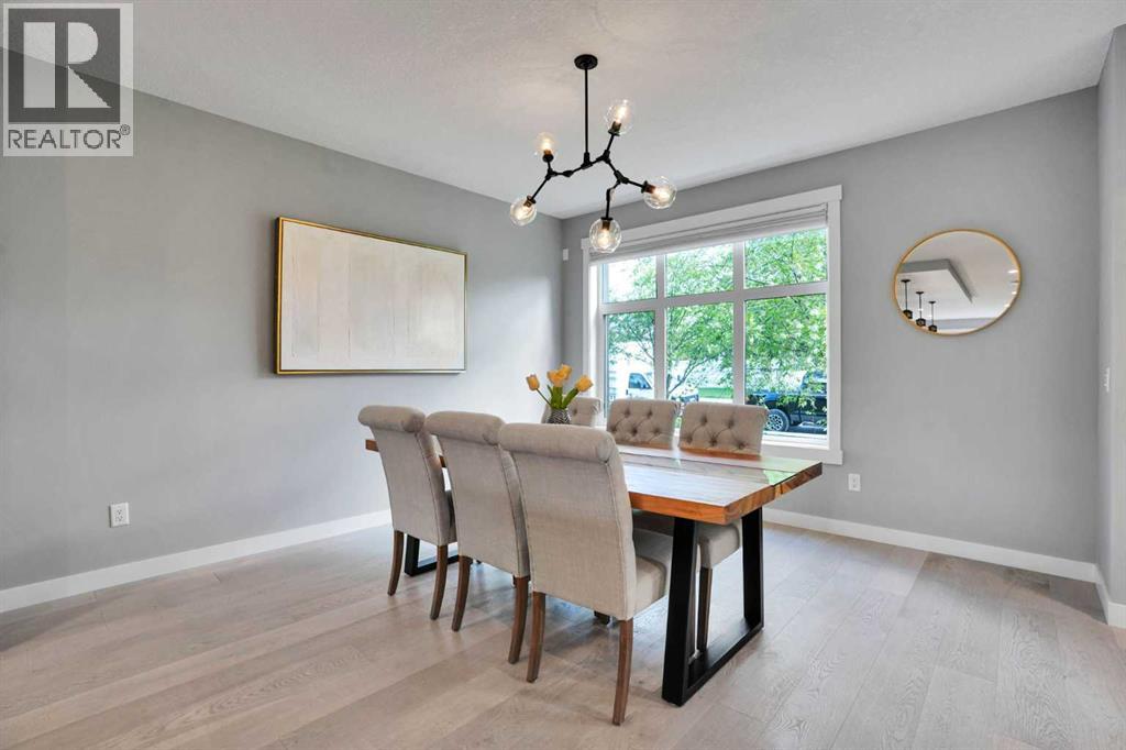 4405 20 Avenue NW - photo 3