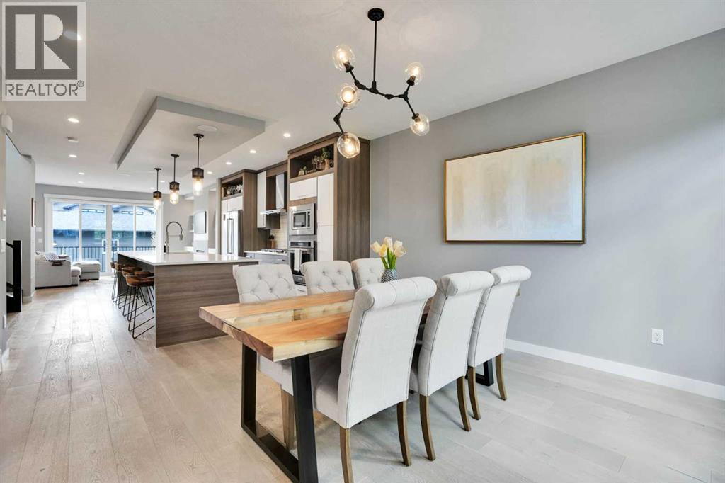 4405 20 Avenue NW - photo 4