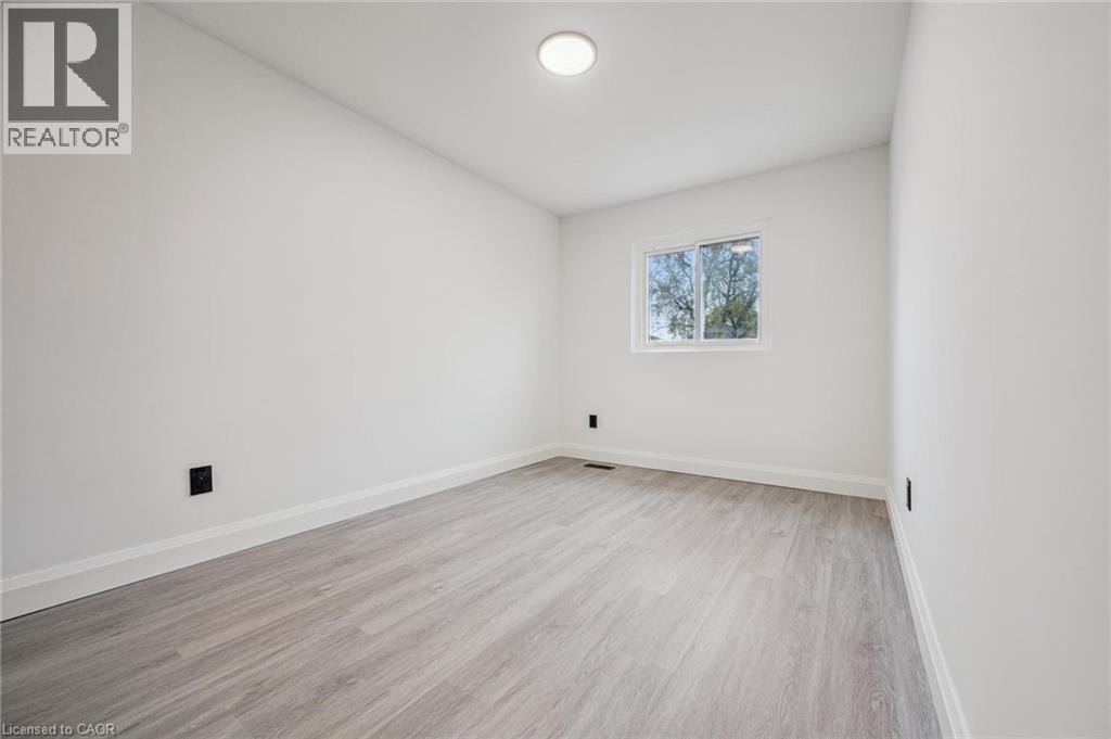 #49 900 CENTRAL PARK Drive - 21