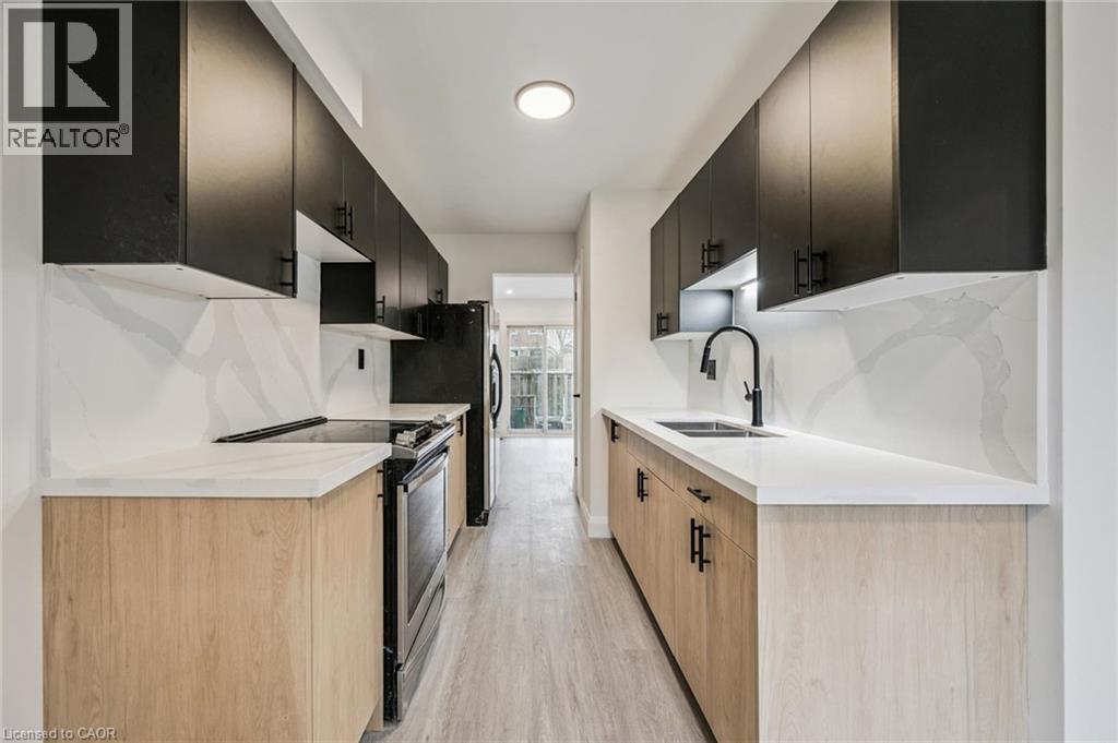 #49 900 CENTRAL PARK Drive - 7