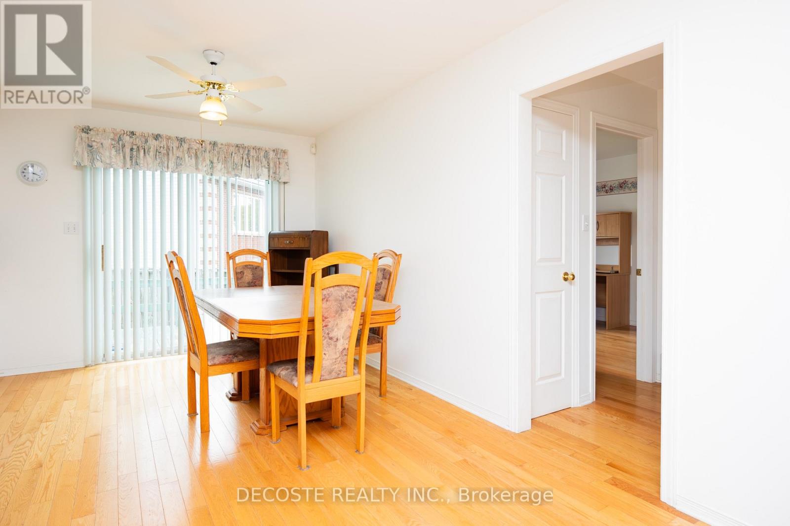 51 SANDFIELD AVENUE N - 6