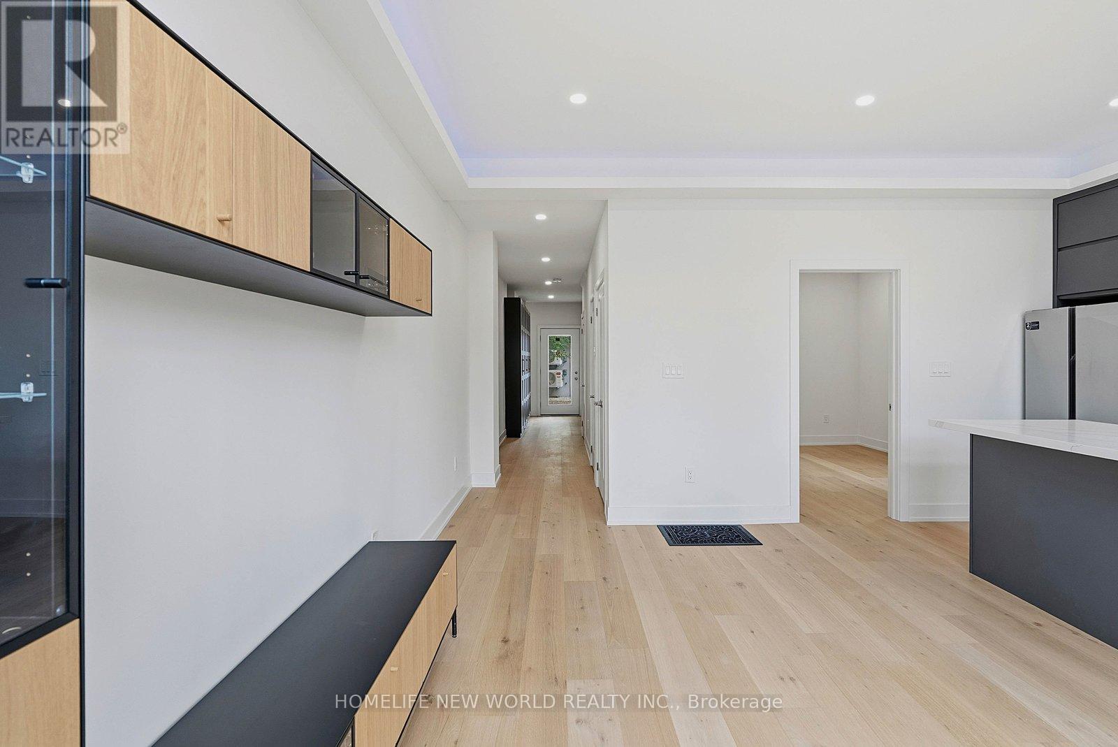 1842 DUNDAS STREET E - 14