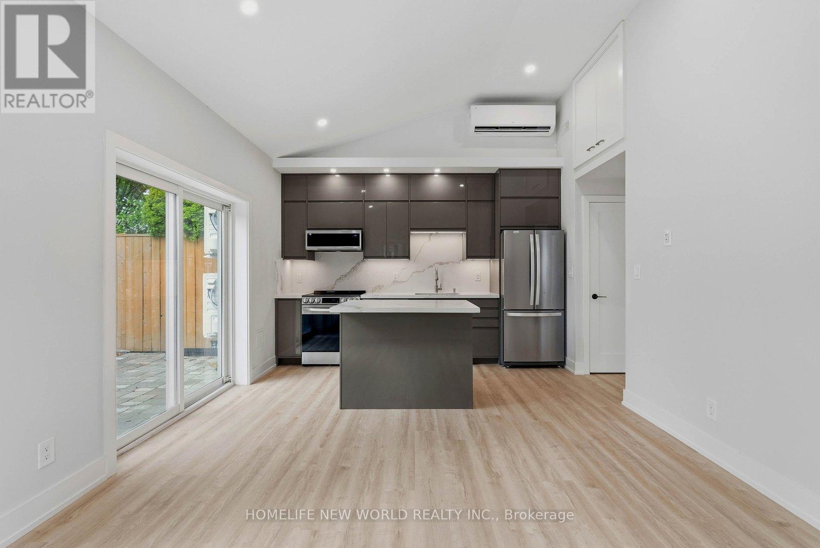 1842 DUNDAS STREET E - 25