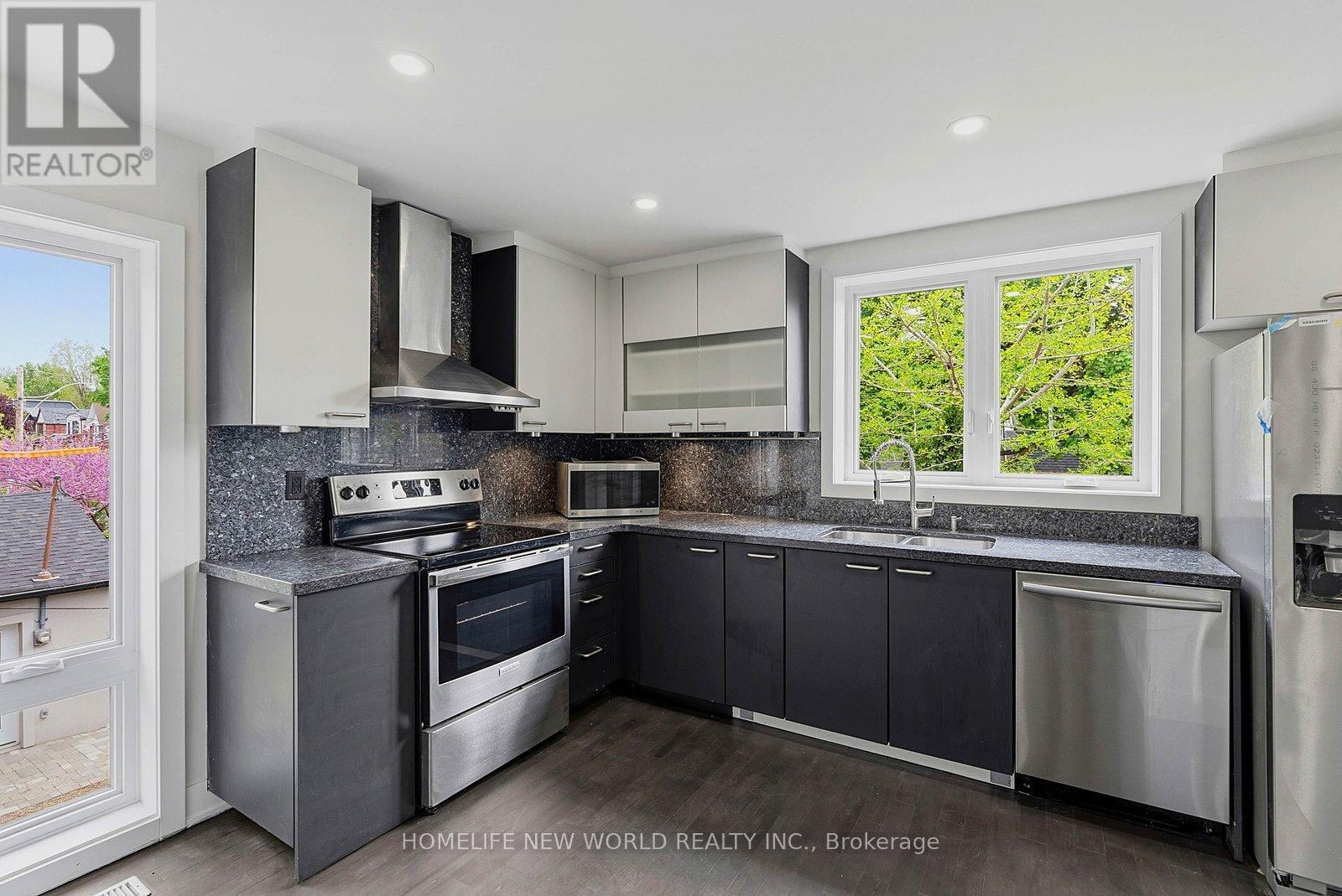 1842 DUNDAS STREET E - 39