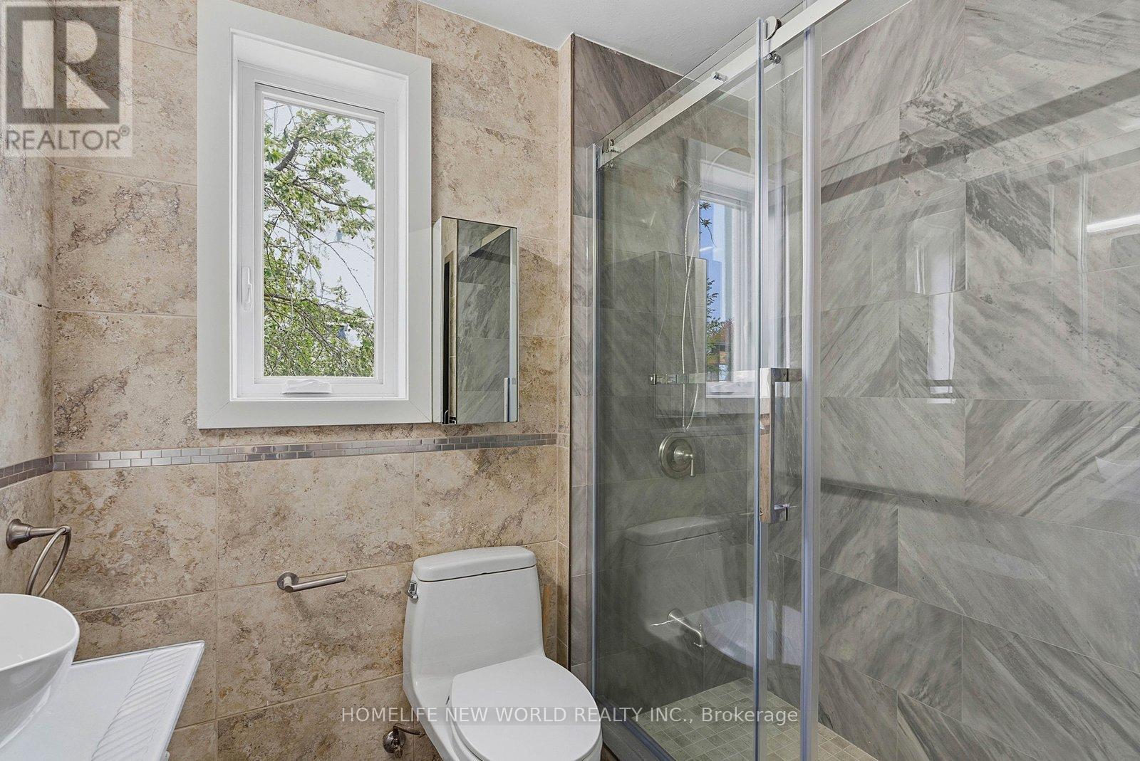 1842 DUNDAS STREET E - 45