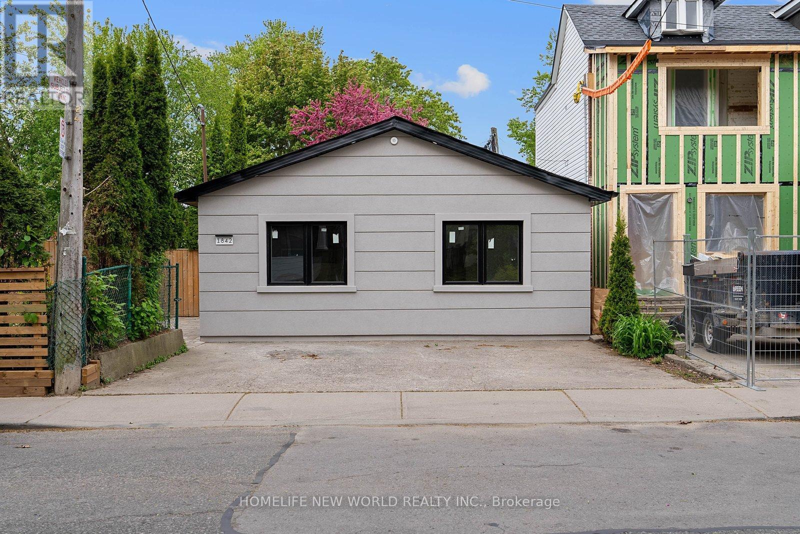 1842 DUNDAS STREET E - 5