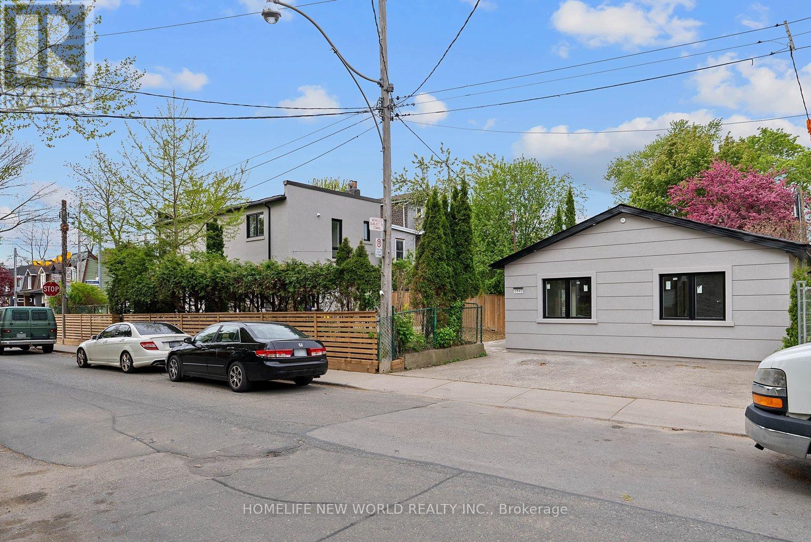 1842 DUNDAS STREET E - 8