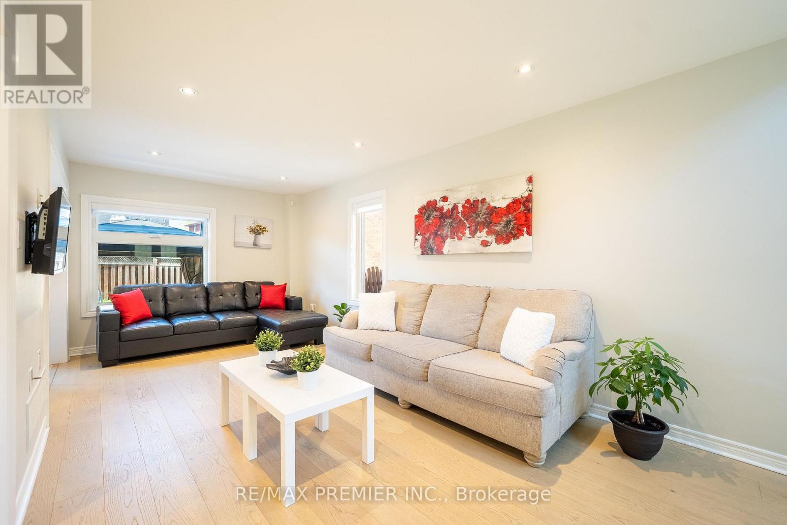 22 LAURA SABRINA DRIVE - 6