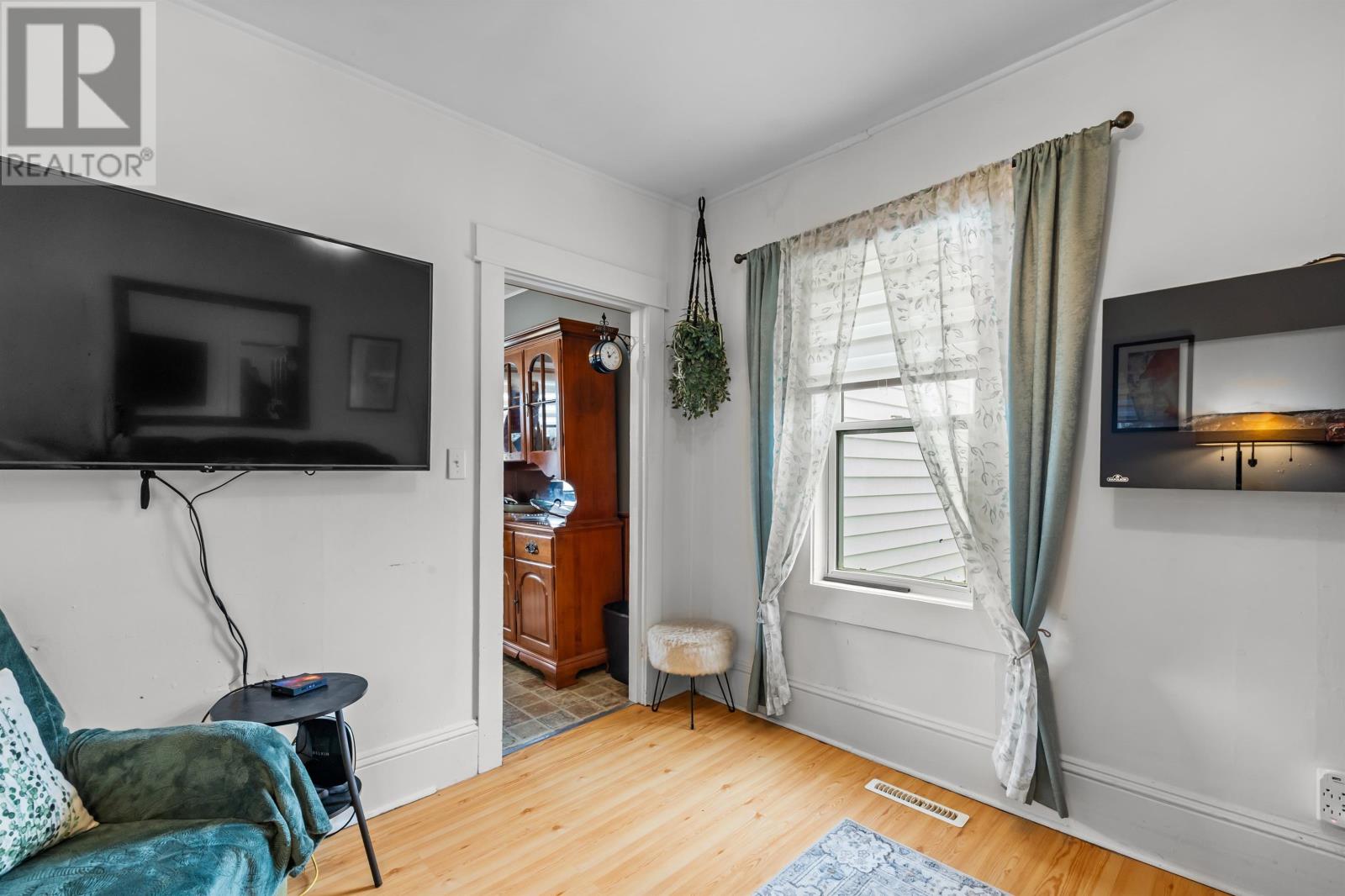 801 Winsloe Road - 32