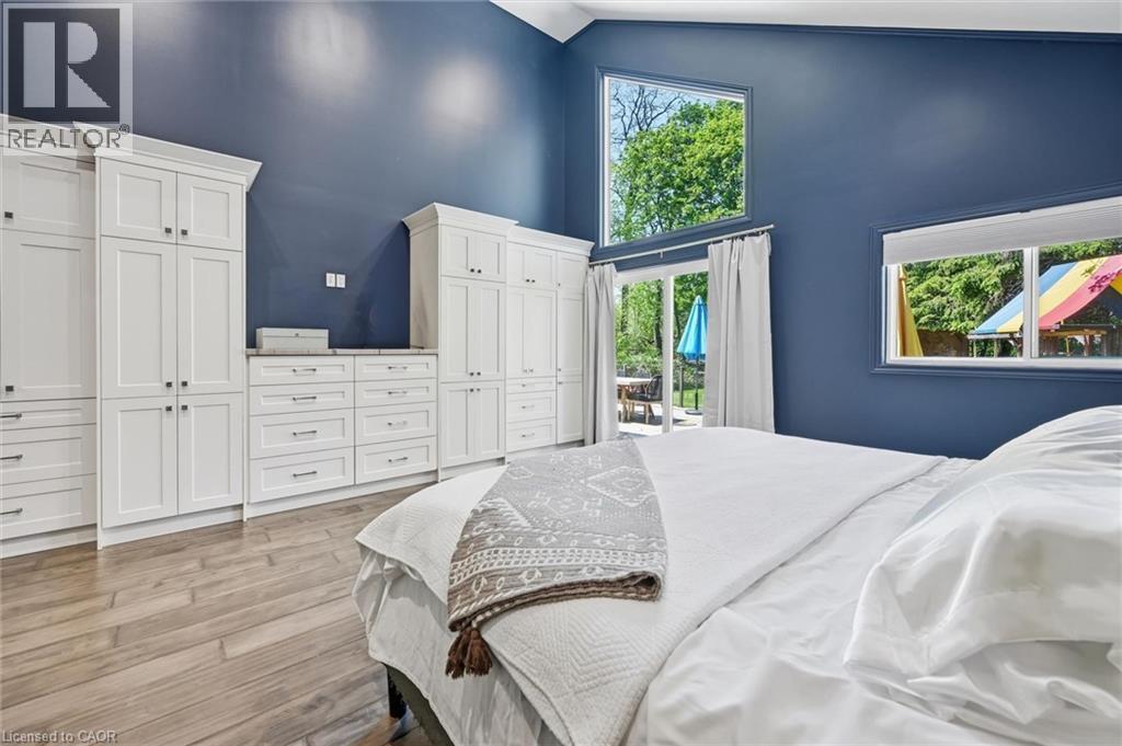 24 GLENWOOD Crescent - 17