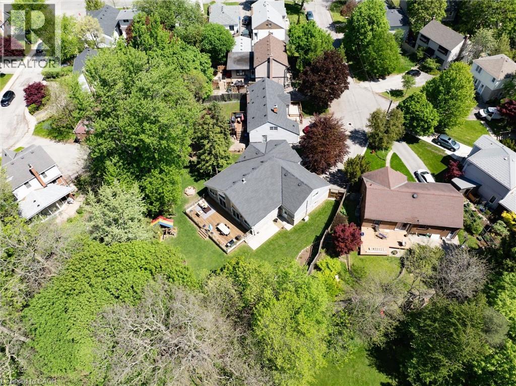 24 GLENWOOD Crescent - 49