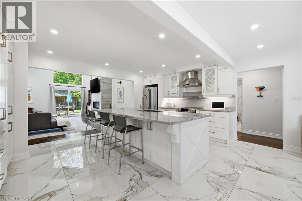 24 GLENWOOD Crescent - 10