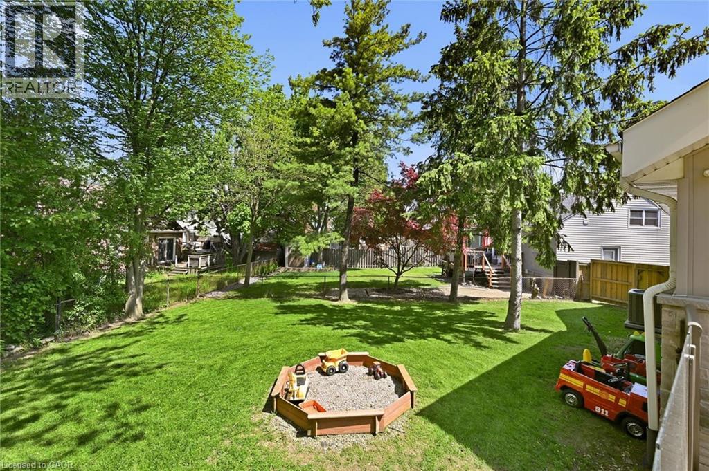 24 GLENWOOD Crescent - 46