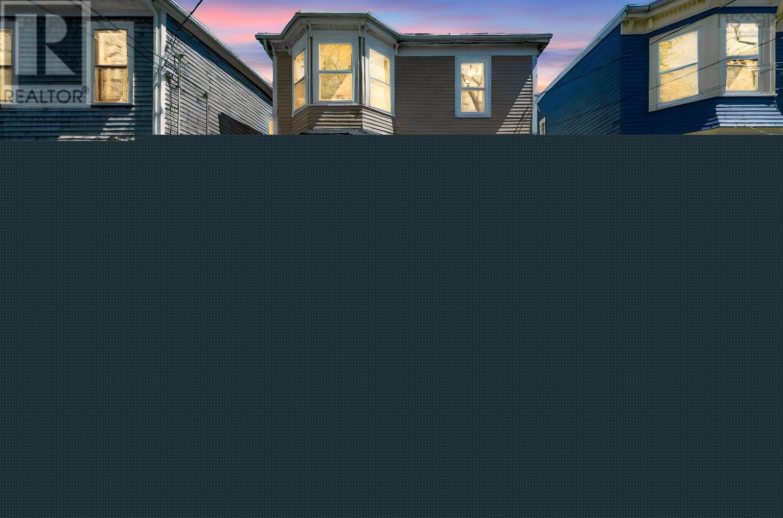 Property 3 of 49 of 2627/2629 Fuller Terrace