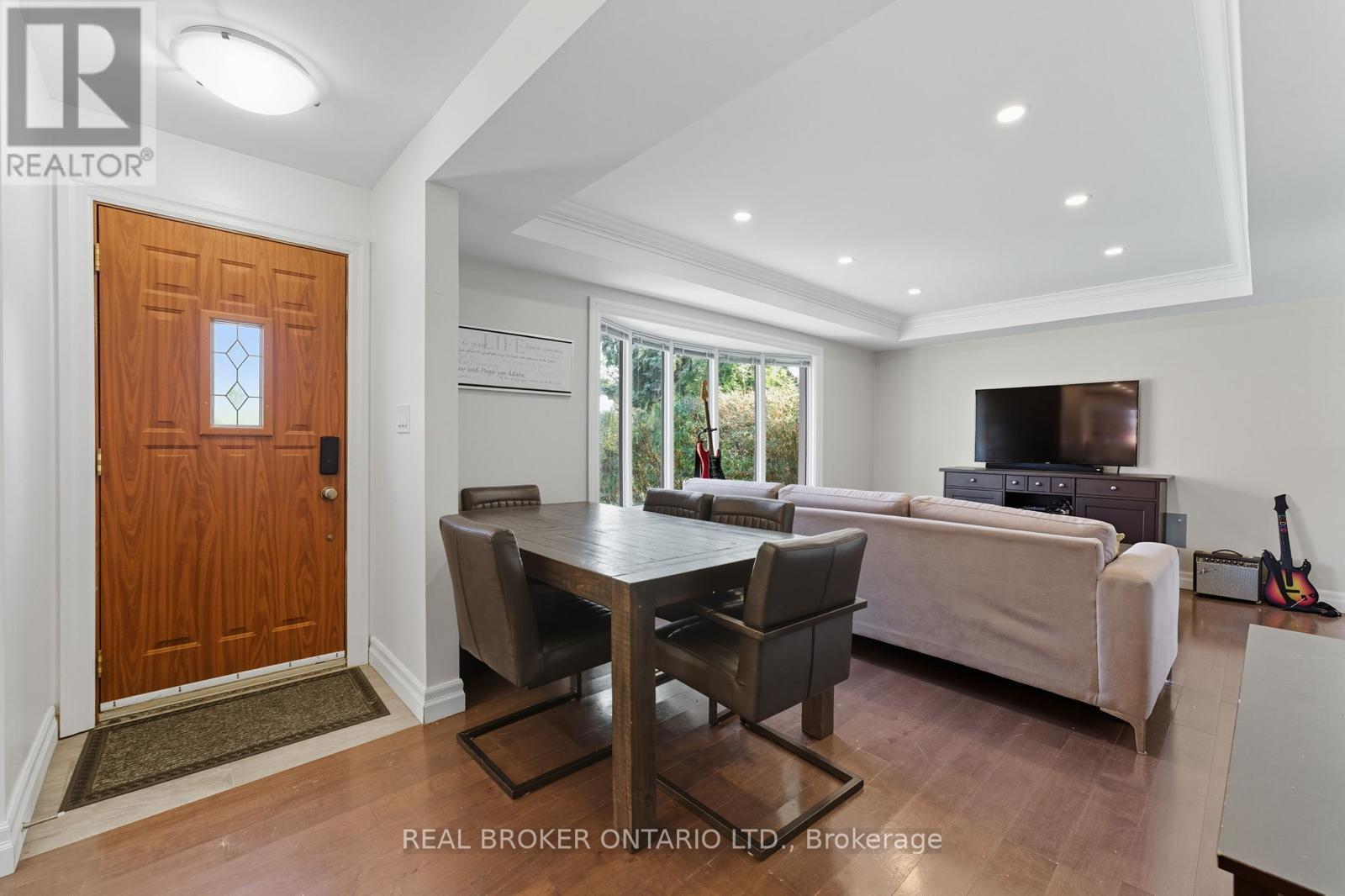 1314 FISHER AVENUE - 4