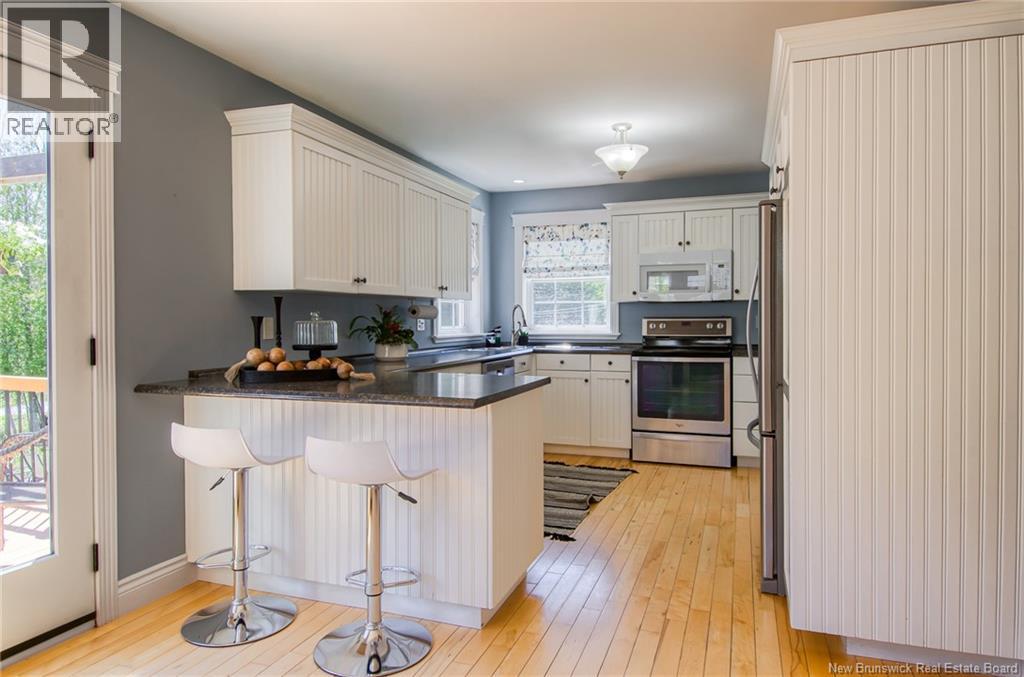 24 Leah Boulevard - 10