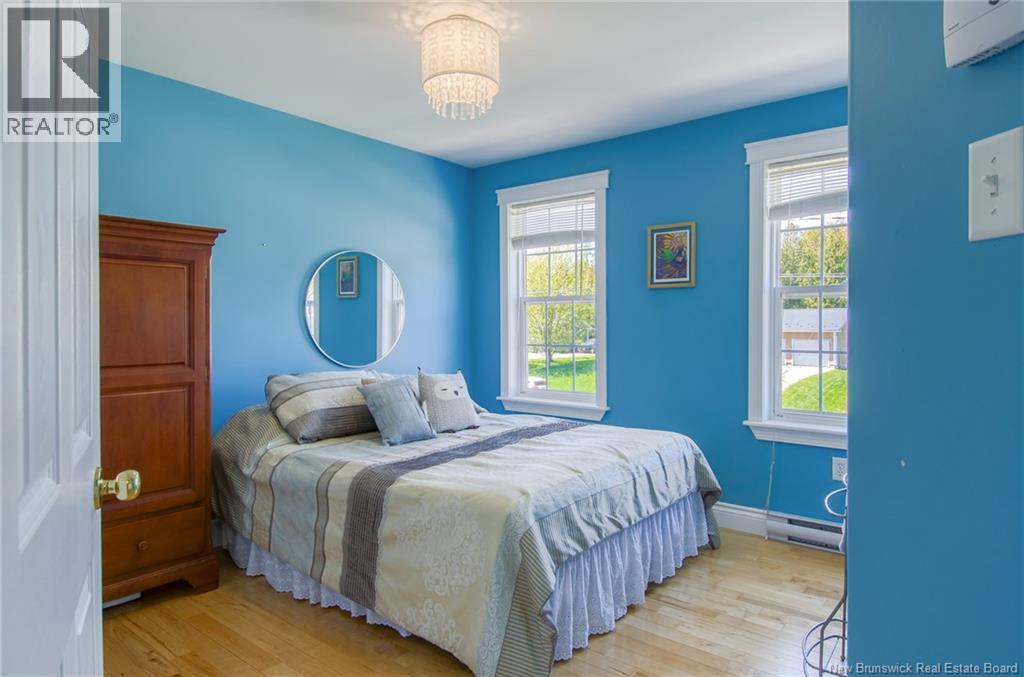 24 Leah Boulevard - 33