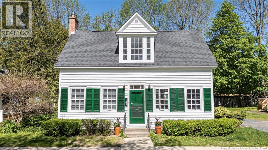189 University Avenue - Image 2