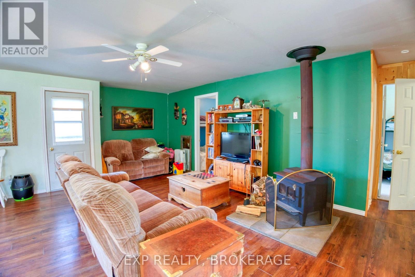 1013 TURNER WAY - 10