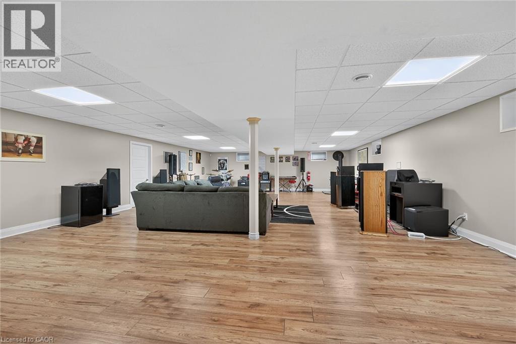2905 SOUTH GRIMSBY ROAD 6 - 29