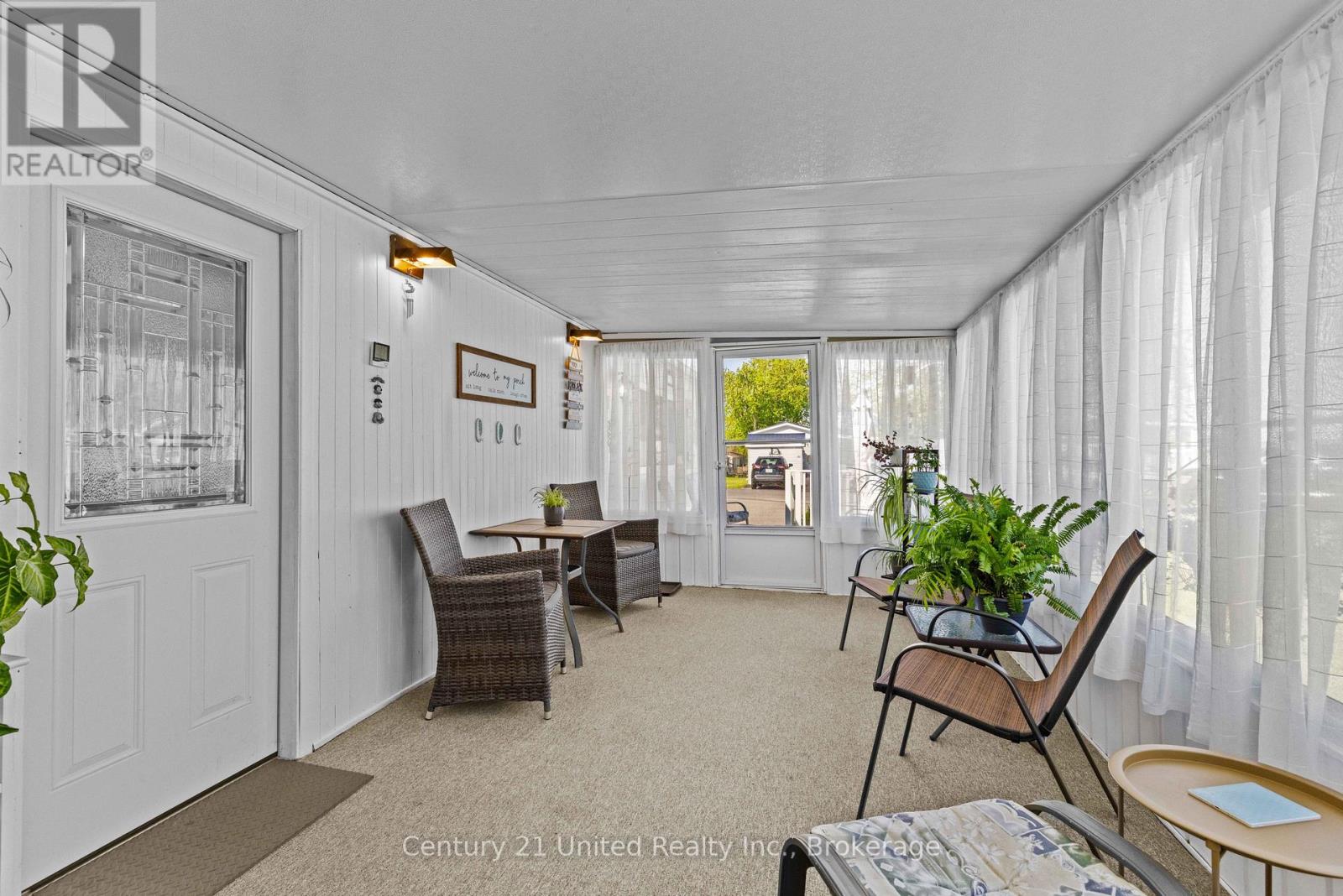 5 HILLCREST DRIVE - 6