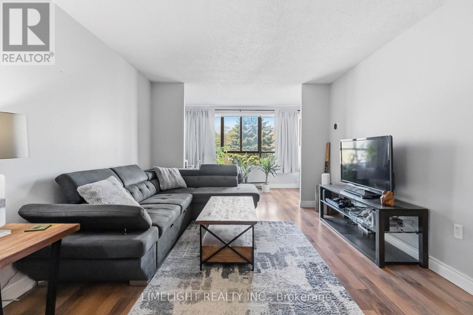 #210 1600 ADELAIDE STREET N - 13
