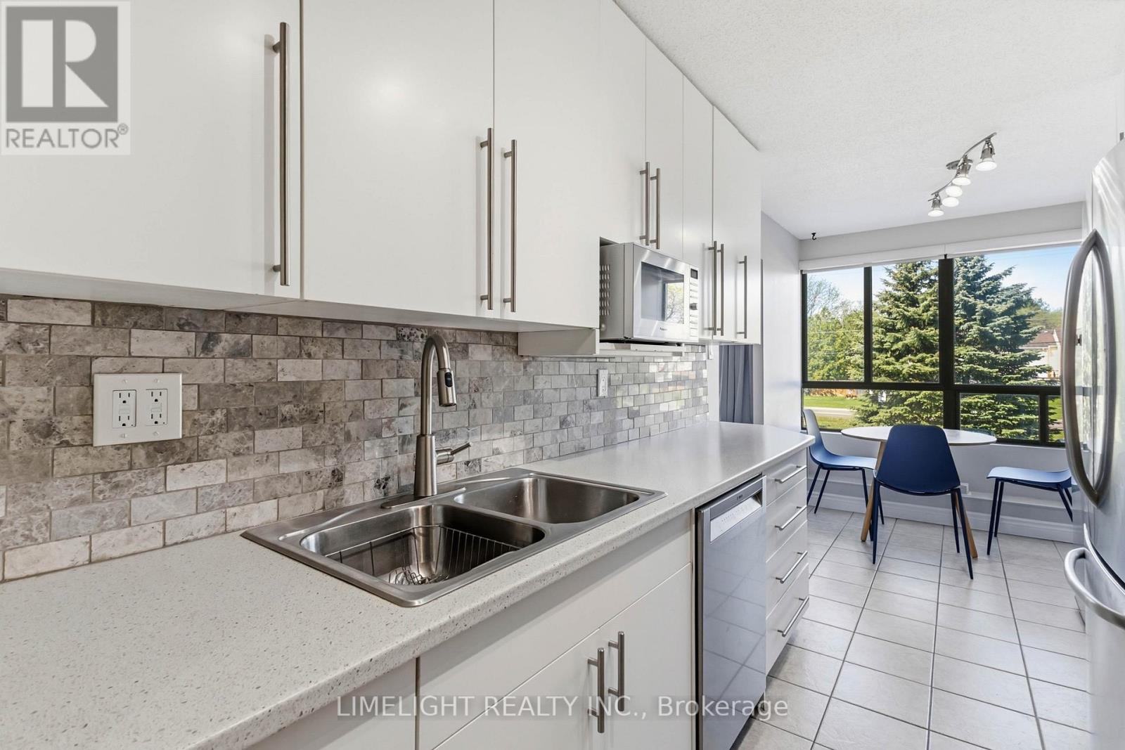 #210 1600 ADELAIDE STREET N - 14