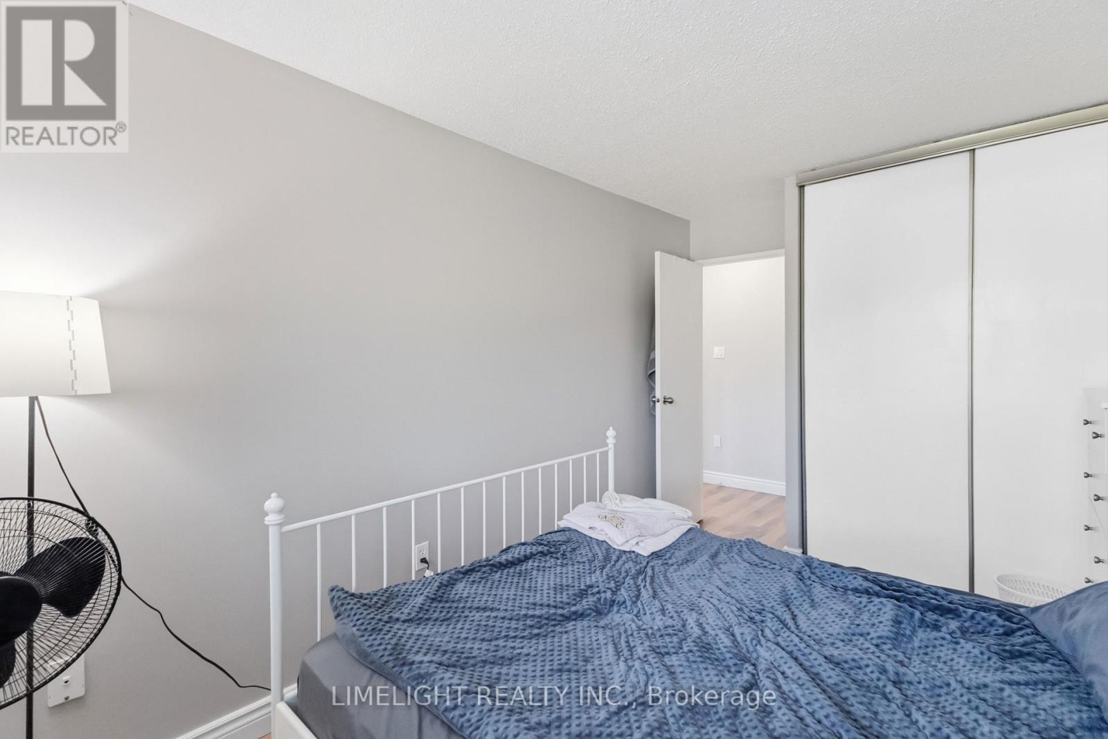 #210 1600 ADELAIDE STREET N - 24