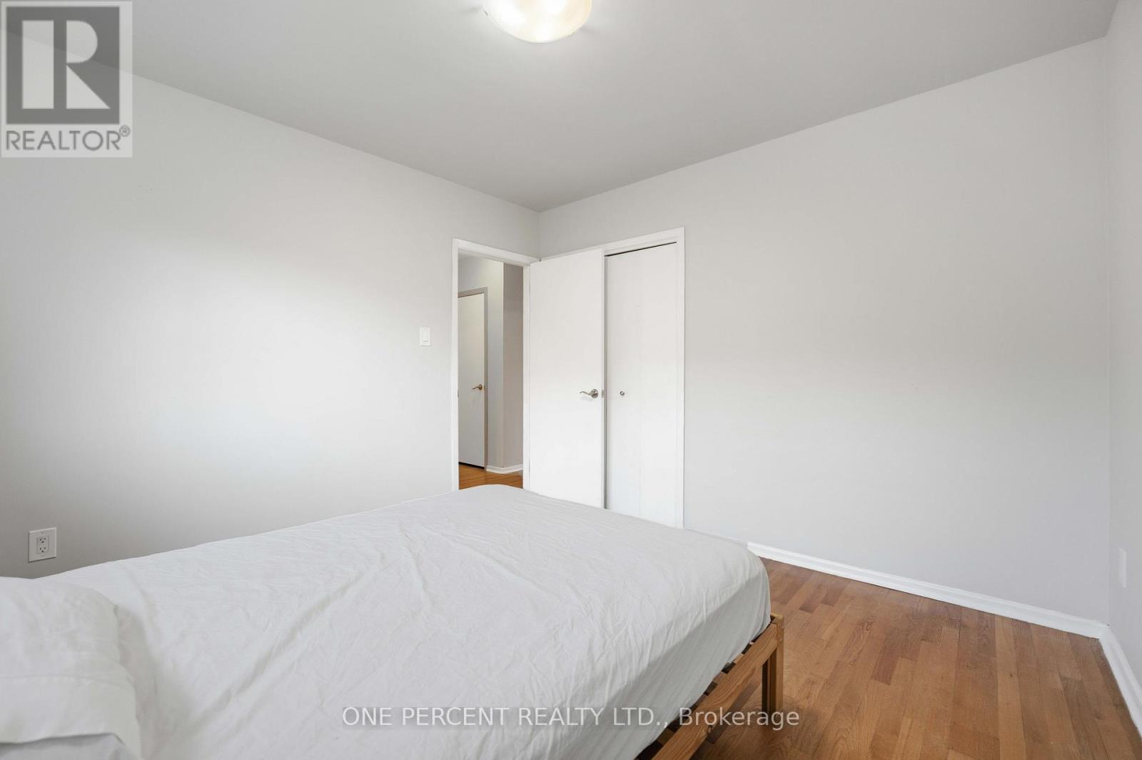 UNIT A AND UNIT B - 933 KINCAID COURT - 16