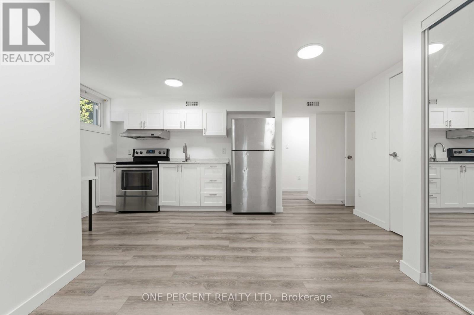 UNIT A AND UNIT B - 933 KINCAID COURT - 25