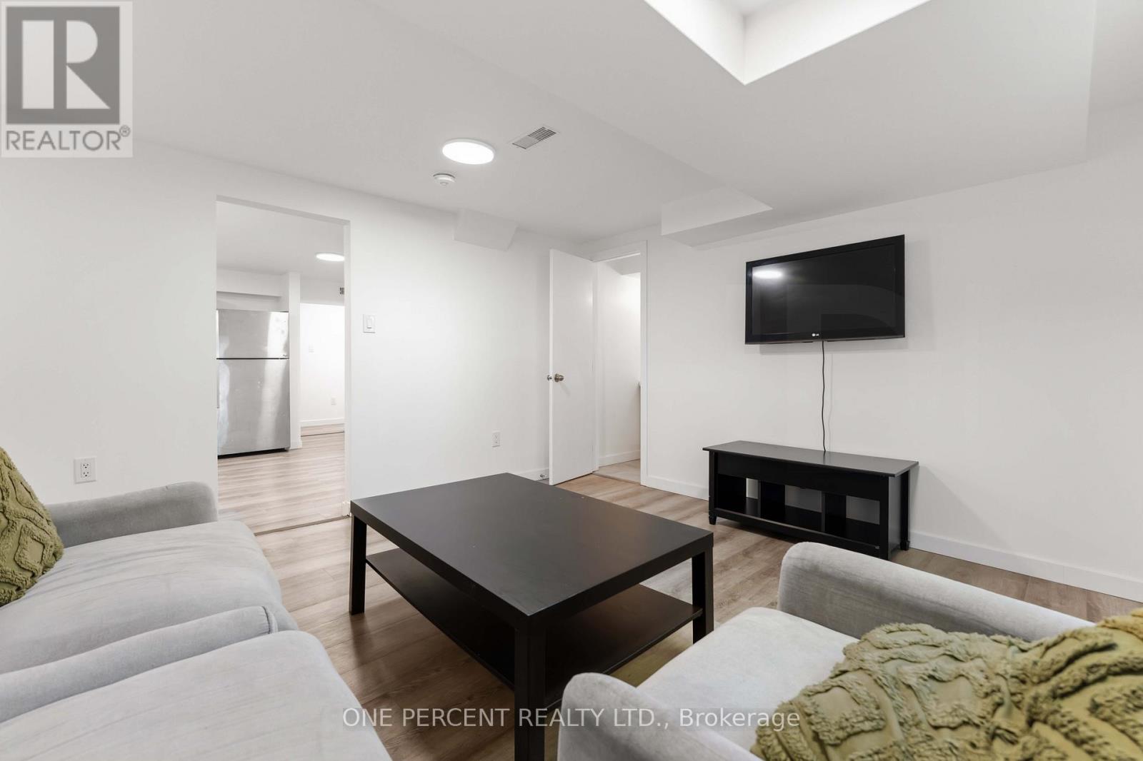 UNIT A AND UNIT B - 933 KINCAID COURT - 29
