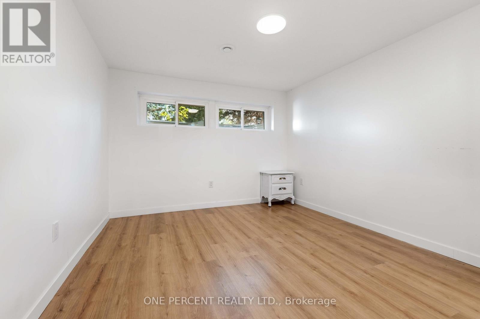 UNIT A AND UNIT B - 933 KINCAID COURT - 35