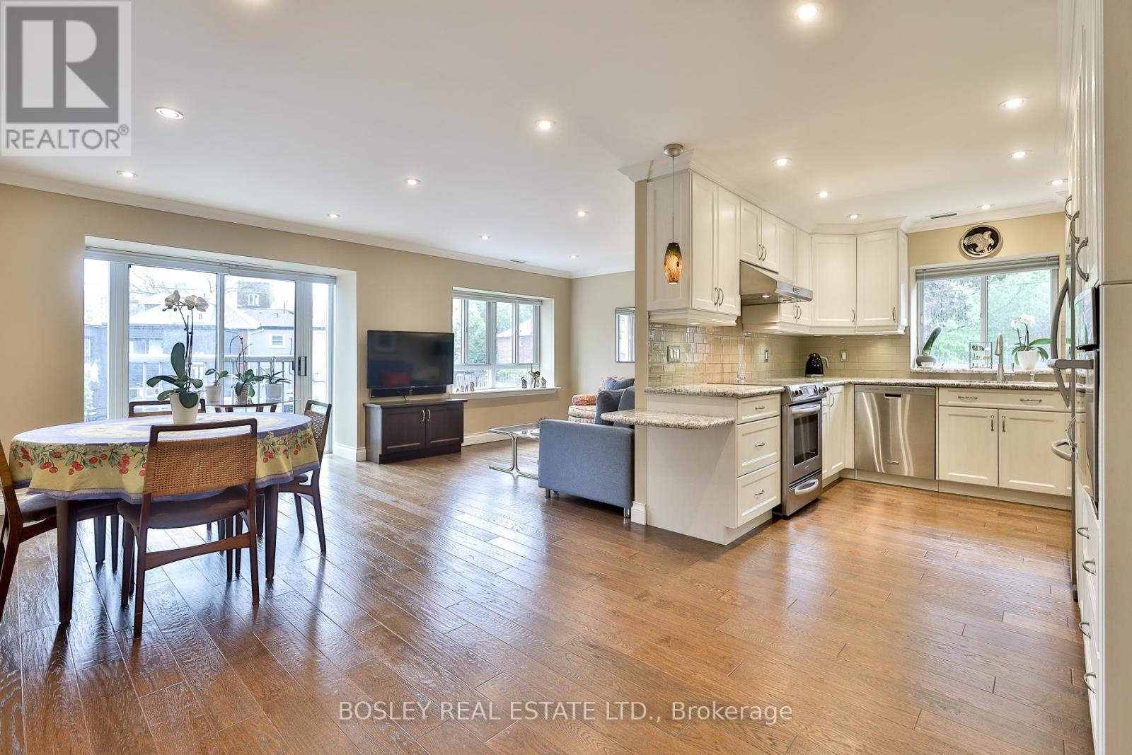 #203 1387 BAYVIEW AVENUE - 5