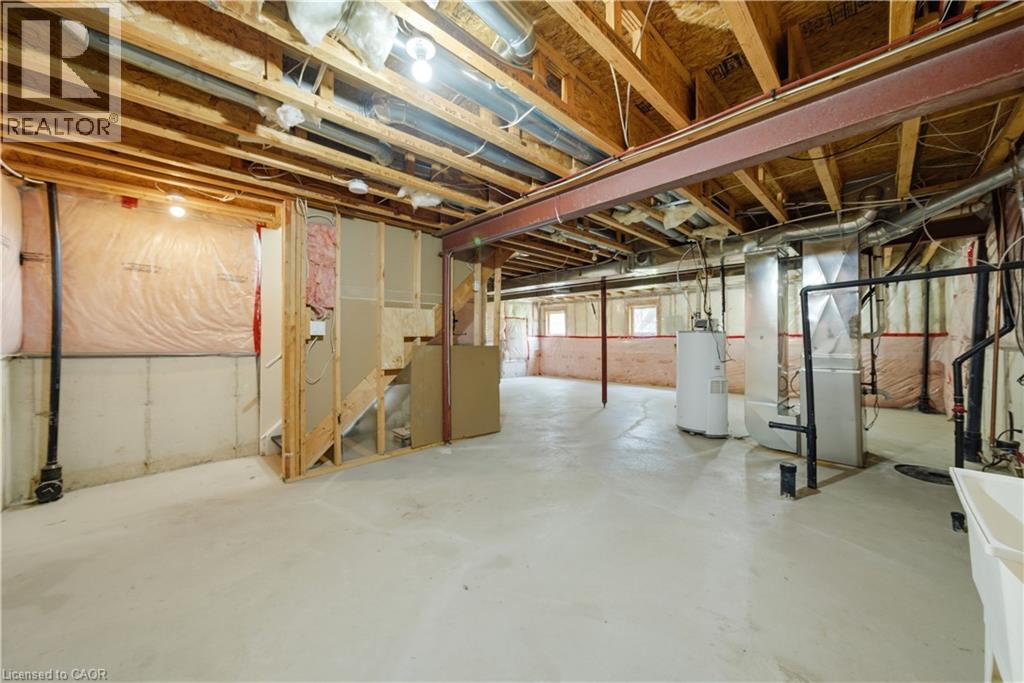 148 MONTREAL Circle - 39