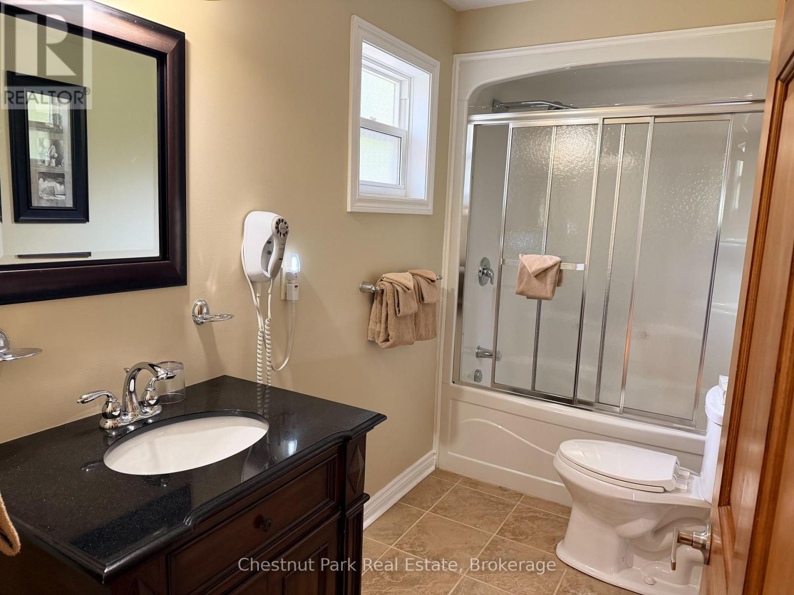 #113-5 1052 RAT BAY ROAD - 7