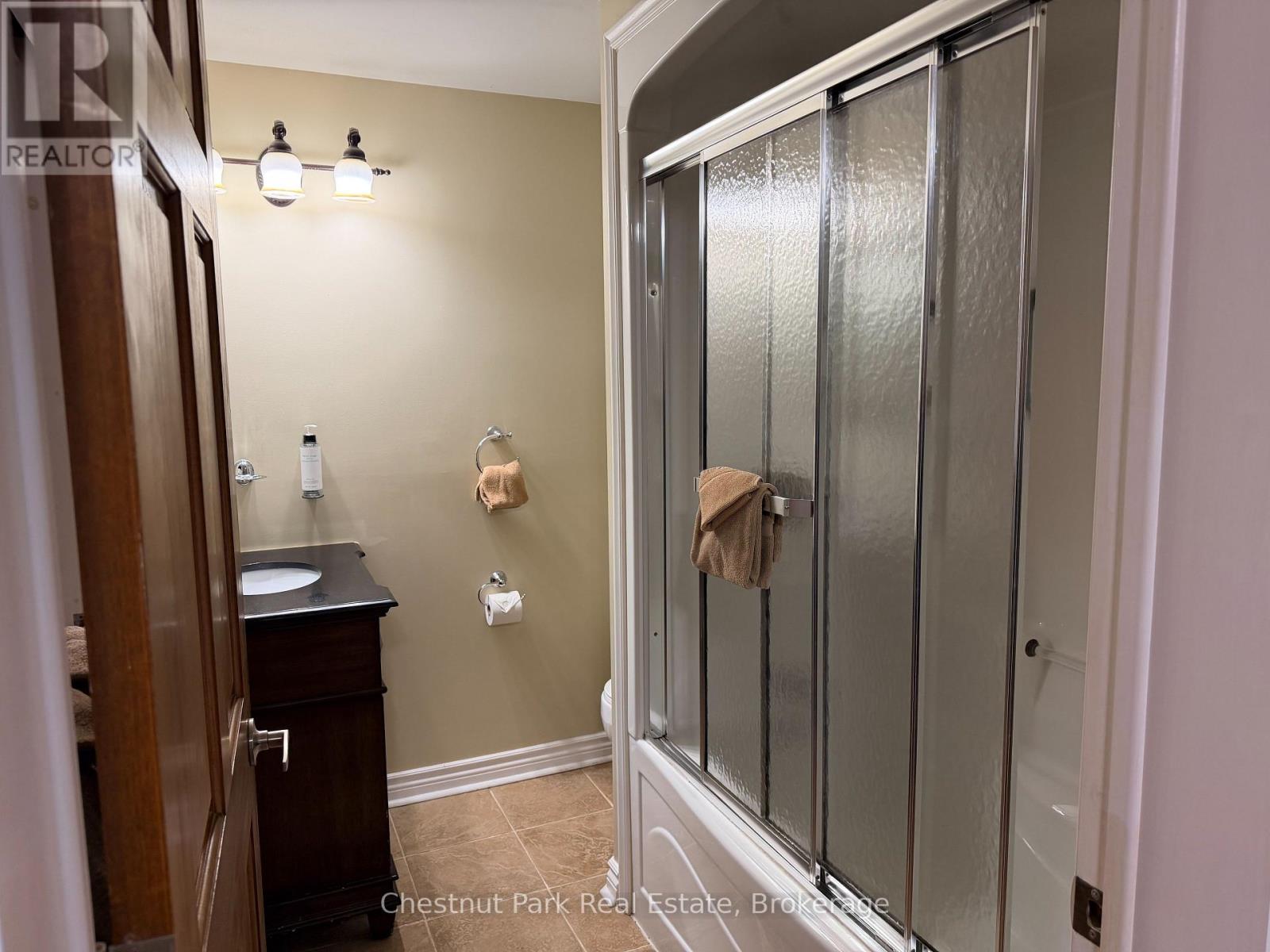 #113-5 1052 RAT BAY ROAD - 9