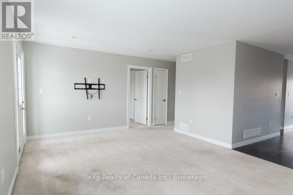 #72 3320 MEADOWGATE BOULEVARD - 14